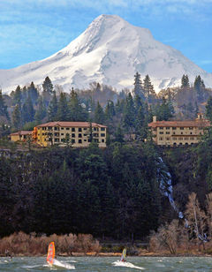 Columbia Cliff Villas Hotel