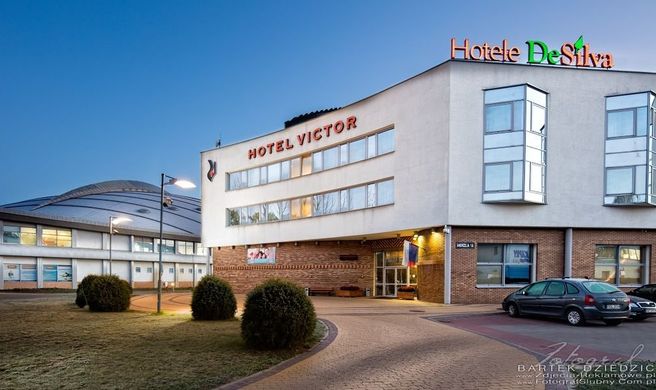 Hotel Victor Pruszkow by DeSilva Exterior