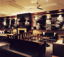 Hotel 1898 Lobby