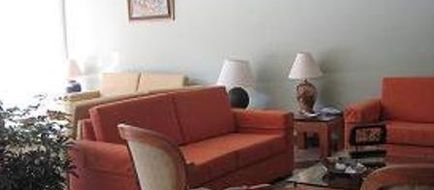 Diego de Almeida Hotel Lobby