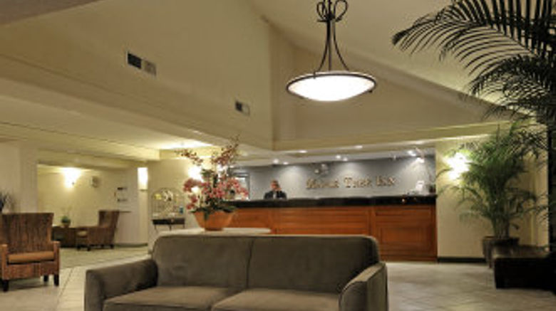 <b>Maple Tree Inn Lobby</b>. Images powered by <a href="https://www.leonardoworldwide.com/" title="Leonardo Worldwide" target="_blank">Leonardo</a>.