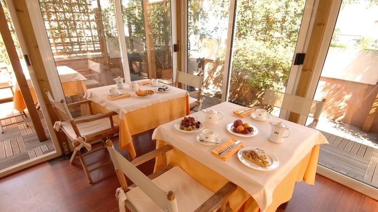 <b>Hotel Metro Restaurant</b>. Images powered by <a href="https://www.leonardoworldwide.com/" title="Leonardo Worldwide" target="_blank">Leonardo</a>.