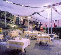 Hotel Alla Rocca Exterior