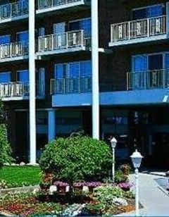 Riveredge Resort Hotel