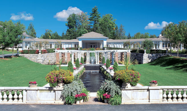 Canyon Ranch Lenox Exterior