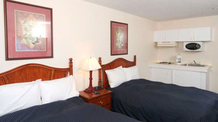 Arlington Suites Room