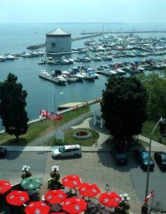 Confederation Place Hotel