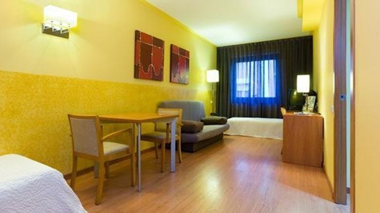 <b>Hotel Azul Barcelona Room</b>. Images powered by <a href="https://www.leonardoworldwide.com/" title="Leonardo Worldwide" target="_blank">Leonardo</a>.