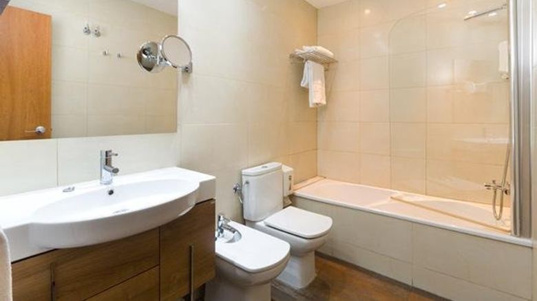 <b>Hotel Azul Barcelona Room</b>. Images powered by <a href="https://www.leonardoworldwide.com/" title="Leonardo Worldwide" target="_blank">Leonardo</a>.