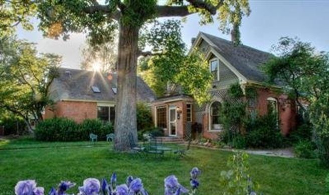Briar Rose Bed & Breakfast Exterior