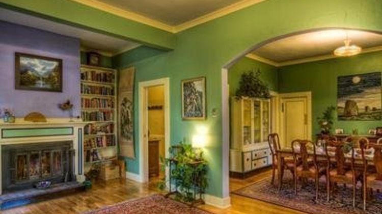 Briar Rose Bed & Breakfast Lobby