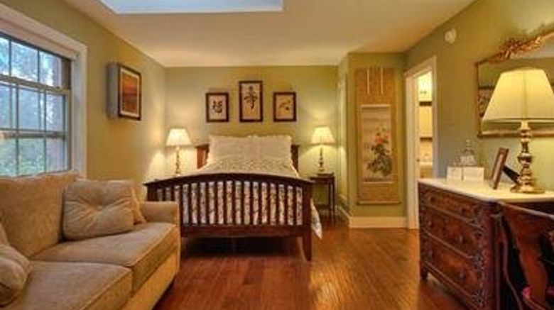 <b>Briar Rose Bed & Breakfast Lobby</b>. Images powered by <a href="https://www.leonardoworldwide.com/" title="Leonardo Worldwide" target="_blank">Leonardo</a>.