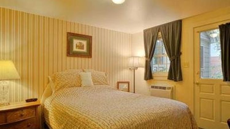 Briar Rose Bed & Breakfast Lobby