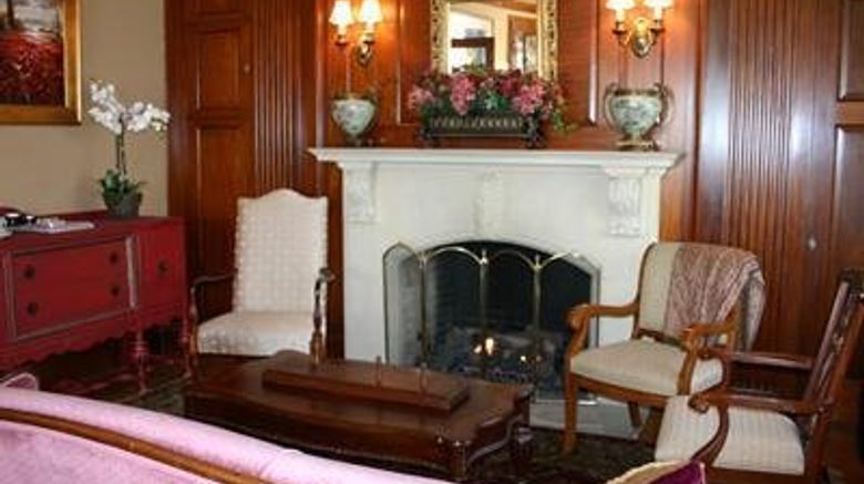 <b>Silver Fountain Inn Lobby</b>. Images powered by <a href="https://www.leonardoworldwide.com/" title="Leonardo Worldwide" target="_blank">Leonardo</a>.