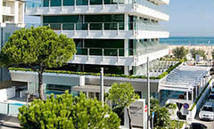 Club House Hotel