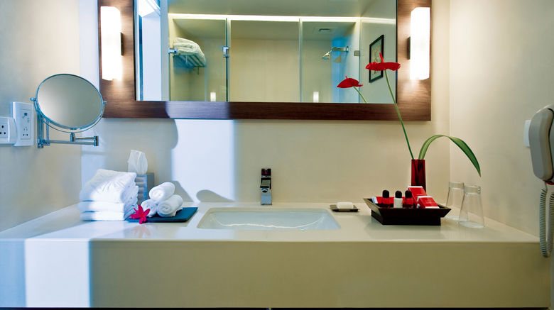<b>The Gateway Hotel Beach Road Room</b>. Images powered by <a href="https://www.leonardoworldwide.com/" title="Leonardo Worldwide" target="_blank">Leonardo</a>.
