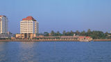 The Gateway Hotel Marine Drive Exterior