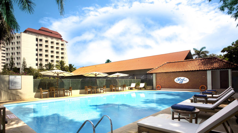 <b>Vivanta Ernakulam, Marine Drive Pool</b>. Images powered by <a href="https://www.leonardoworldwide.com/" title="Leonardo Worldwide" target="_blank">Leonardo</a>.