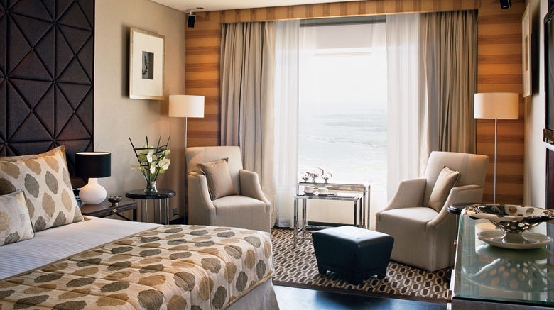 <b>Taj Lands End Room</b>. Images powered by <a href=https://www.travelagewest.com/Hotels/Mumbai/