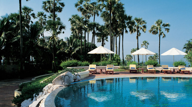<b>Taj Lands End Pool</b>. Images powered by <a href=https://www.travelagewest.com/Hotels/Mumbai/