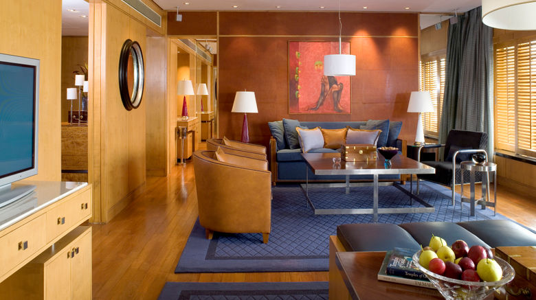 <b>Taj Lands End Suite</b>. Images powered by <a href=https://www.travelagewest.com/Hotels/Mumbai/