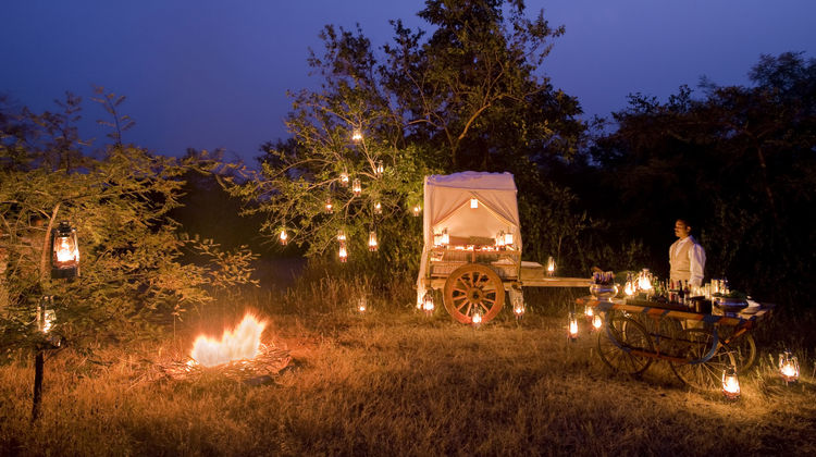 Pashan Garh Restaurant