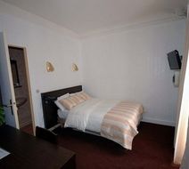 La Boetie Hotel Room
