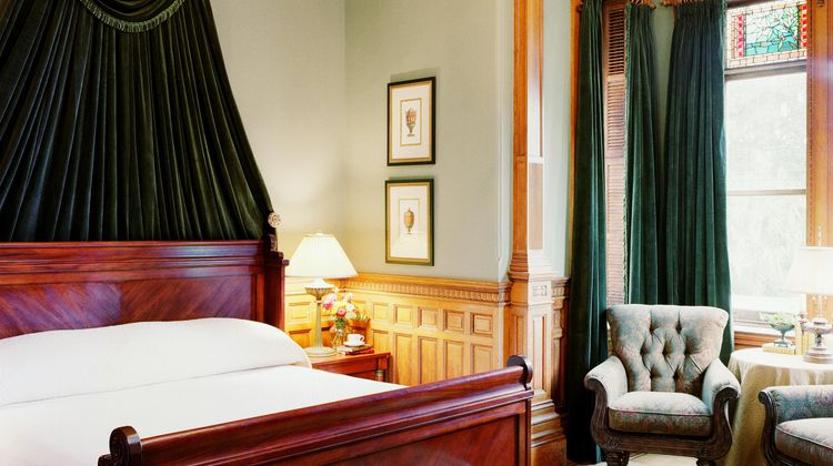 Wentworth Mansion Room