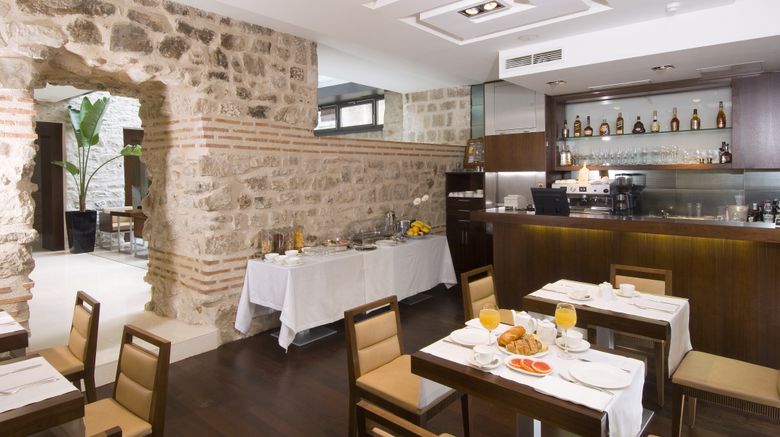 <b>Hotel Vestibul Palace Restaurant</b>. Images powered by <a href="https://www.leonardoworldwide.com/" title="Leonardo Worldwide" target="_blank">Leonardo</a>.