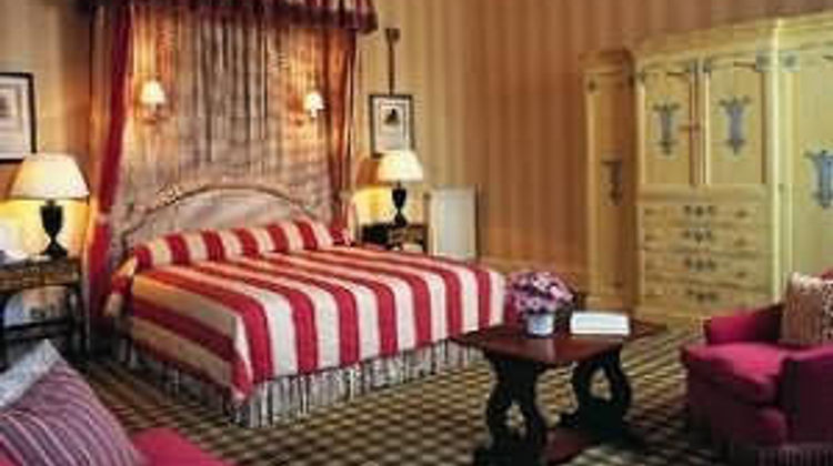 Inverlochy Castle Room