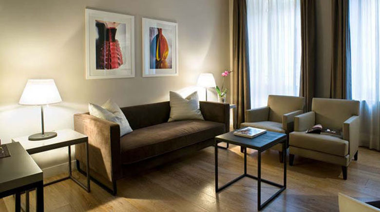 <b>Escalus Luxury Suites Verona Suite</b>. Images powered by <a href="https://www.leonardoworldwide.com/" title="Leonardo Worldwide" target="_blank">Leonardo</a>.