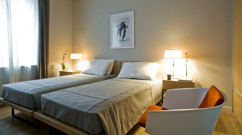 <b>Escalus Luxury Suites Verona Room</b>. Images powered by <a href="https://www.leonardoworldwide.com/" title="Leonardo Worldwide" target="_blank">Leonardo</a>.
