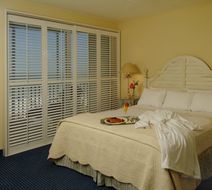 Pink Shell Beach Resort & Marina Room