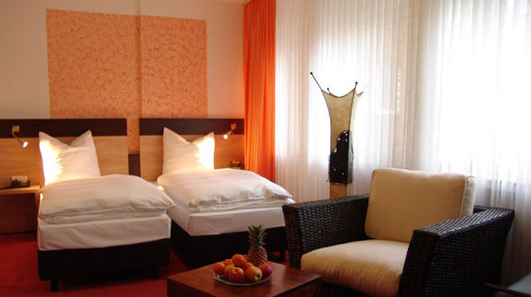 Hotel Cascade Room