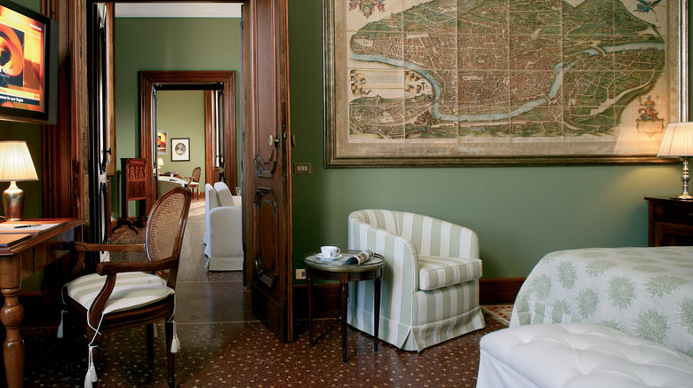 <b>Villa Spalletti Trivelli Suite</b>. Images powered by <a href="https://www.leonardoworldwide.com/" title="Leonardo Worldwide" target="_blank">Leonardo</a>.
