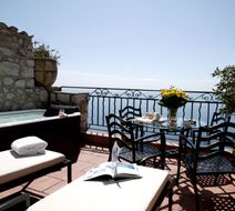 Le Chateau Eza Exterior