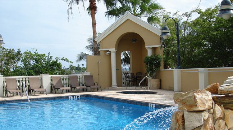 Bayfront Inn on Fifth Pool