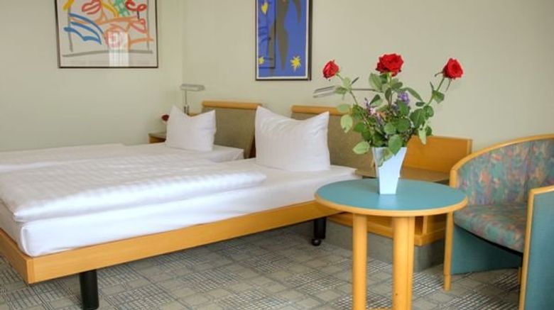 <b>ABACUS Tierpark Hotel Room</b>. Images powered by <a href="https://www.leonardoworldwide.com/" title="Leonardo Worldwide" target="_blank">Leonardo</a>.