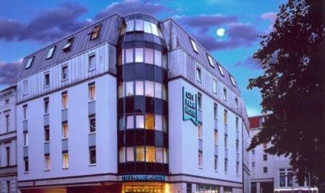 City Park Hotel Exterior