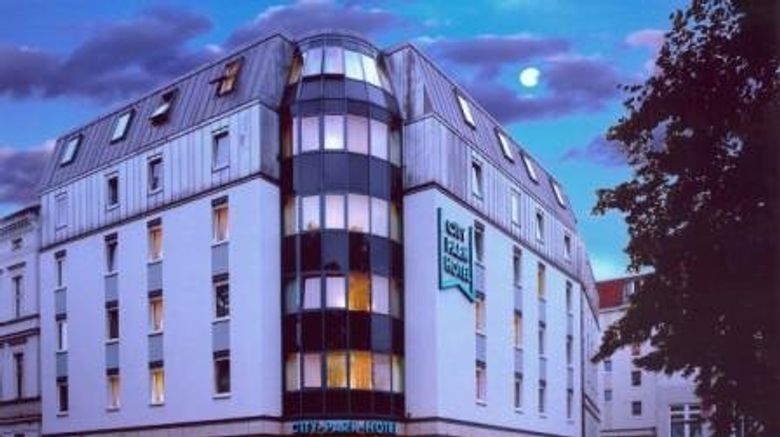 City Park Hotel Exterior. Images powered by <a href="https://www.leonardoworldwide.com" target="_blank" rel="noopener">Leonardo</a>.