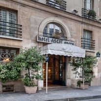 Ascot Opera Hotel