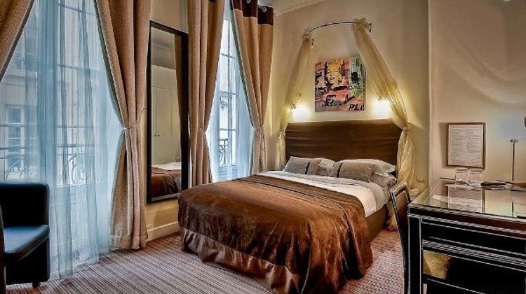Ile de France Room