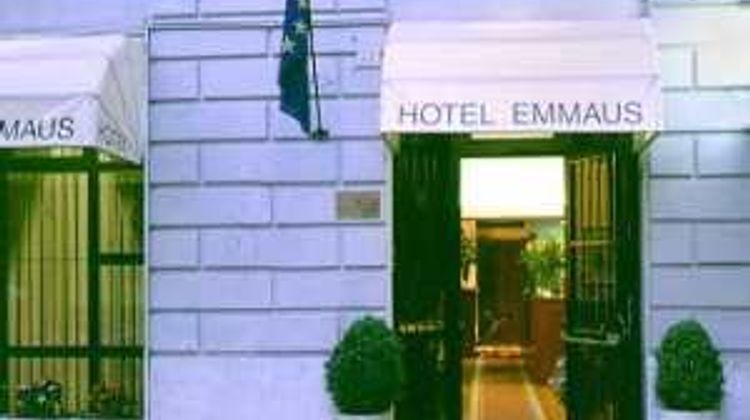 Hotel Emmaus Exterior