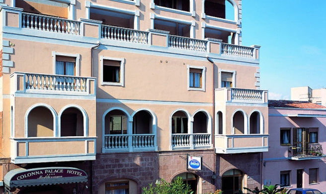 Colonna Palace Hotel Mediterraneo Exterior