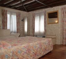 Hauteville Opera Hotel Room
