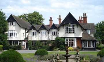 Mere Court Hotel & Conference Centre