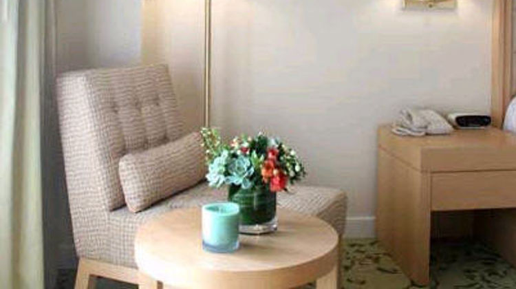 Orchard Garden Hotel Suite