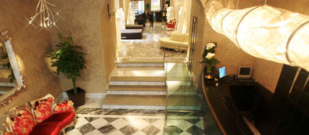 Borghese Palace Art Hotel Lobby