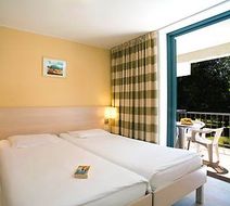 Naturist Solaris Residence Room