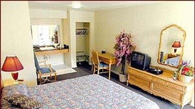 <b>Alpine Inn & Suites Room</b>. Images powered by <a href="https://www.leonardoworldwide.com/" title="Leonardo Worldwide" target="_blank">Leonardo</a>.